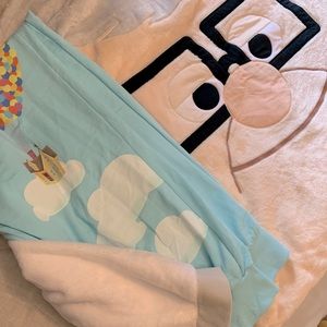 Adventure is out There PJ Set🎈🏠☁️💛 NWT